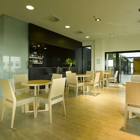 Otel De 4*