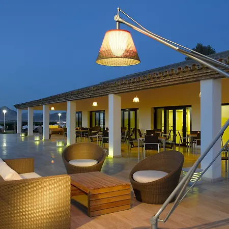 Otel De 4*