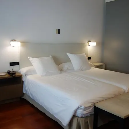 De 4*
