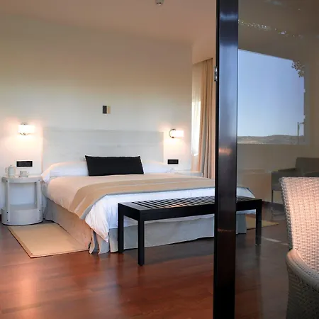 Hotel De 4*
