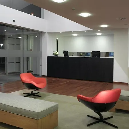 Hotel De 4*